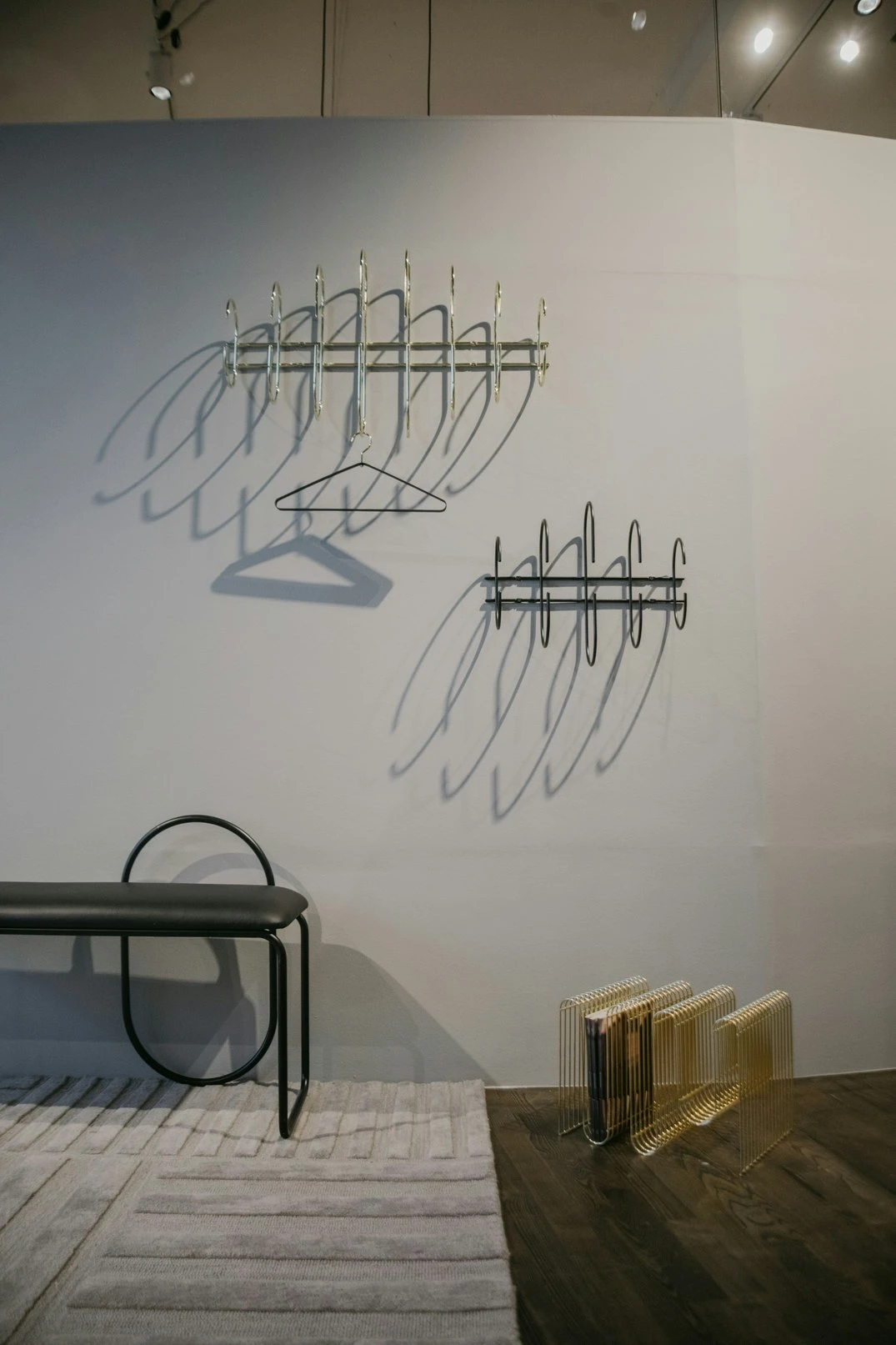 AYTM Moveo Kapstok Met 5 Haken, Zwart 4 AYTM Moveo Kapstok Met 5 Haken, Zwart - Afbeelding 4