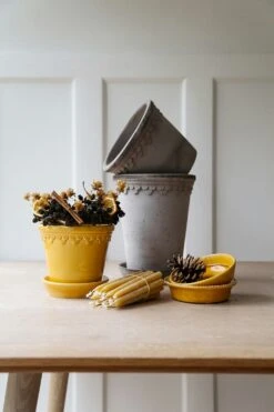 Bergs Potter Copenhagen Pot Met Schotel Geel, Ø16 Cm -Meubel Serie Winkel bergs potter copenhagen pot met schotel geel 8