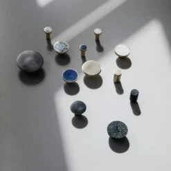 Ferm LIVING Stone Hook Large, White Marble -Meubel Serie Winkel ferm living stone hook large 17