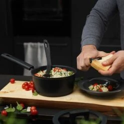 Fiskars Hard Face Saucepan, 1,8 L -Meubel Serie Winkel fiskars hard face saucepan 13