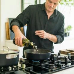 Fiskars Rotisser Sauté Pan Optiheat 26 Cm -Meubel Serie Winkel fiskars rotisser saute pan optiheat 26 cm 5