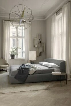 Gubi Gravity XL Vloerlamp Hoog, Wit Marmer / Canvas 7 Gubi Gravity XL Vloerlamp Hoog, Wit Marmer / Canvas -Meubel Serie Winkel gubi gravity xl vloerlamp hoog 1