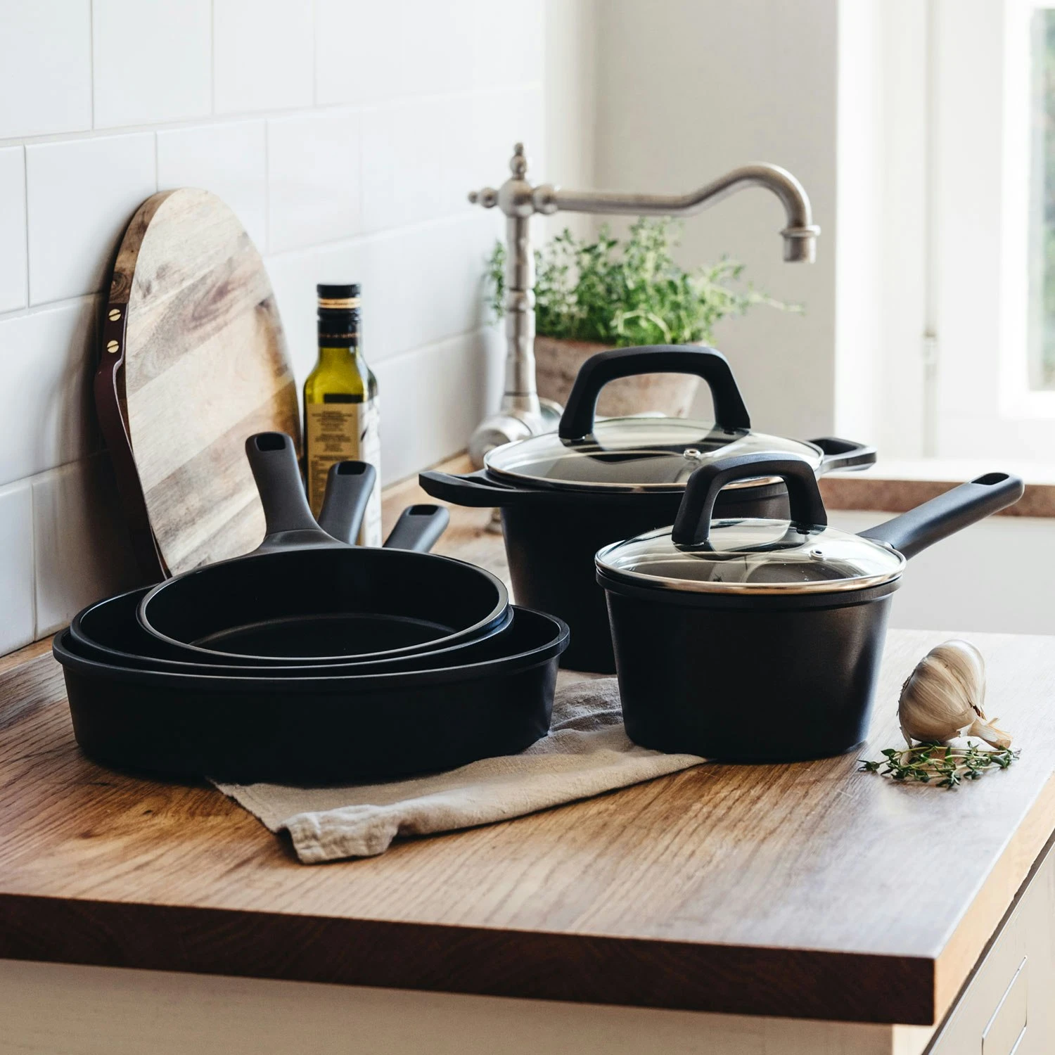 Heirol Groove Braadpan Met Glazen Deksel 20 Cm 4 Heirol Groove Braadpan Met Glazen Deksel 20 Cm - Afbeelding 4