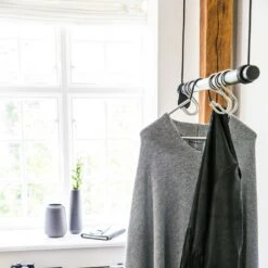 LIND DNA Swing Kledinghanger 80 Cm, Zwart/Zwart Leer 8 LIND DNA Swing Kledinghanger 80 Cm, Zwart/Zwart Leer -Meubel Serie Winkel lind dna swing hanger 80 cm 12