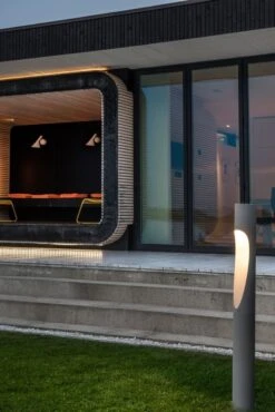 Louis Poulsen Flindt Garden Bolderlamp Lang Aluminium Grondpen Zonder Adapter, 2700K -Meubel Serie Winkel louis poulsen flindt garden bolderlamp lang aluminium grondpen zonder adapter 4