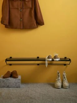 Maze Schoenenrek L, Zwart 6 Maze Schoenenrek L, Zwart -Meubel Serie Winkel maze shoe shelf l 27