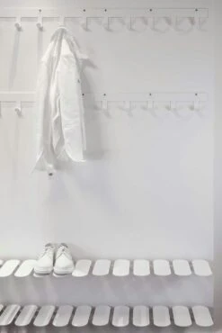 Maze Step Schoenenrek, Wit -Meubel Serie Winkel maze step shoe shelf 12