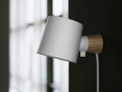 Normann Copenhagen Rise Wandlamp, Wit -Meubel Serie Winkel normann copenhagen rise wall lamp 18
