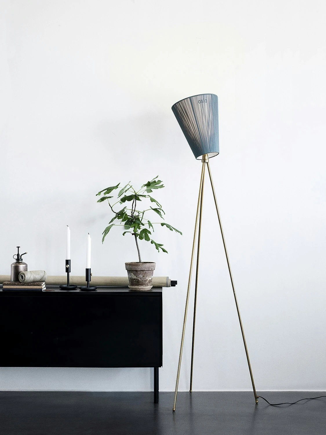 Northern Oslo Wood Floor Lamp Anniversary Edition, Gold/Green 2 Northern Oslo Wood Floor Lamp Anniversary Edition, Gold/Green - Afbeelding 2