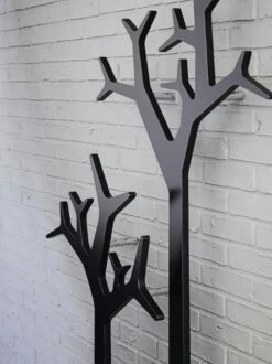 Swedese Tree Wall Kapstok 194 Cm, Zwart -Meubel Serie Winkel swedese tree wall coat hanger 194 cm 13